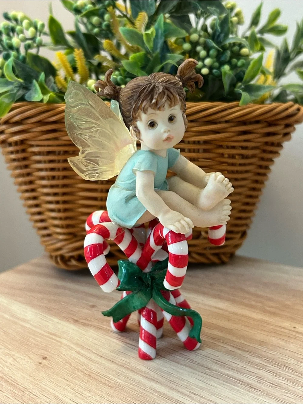 My little kitchen fairies 2003 “ candy cane fairie “ 113347 enesco Christmas